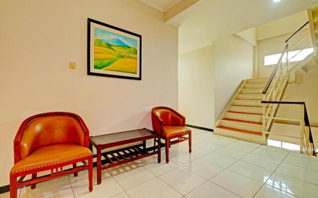 Super OYO 389 Sky Guesthouse