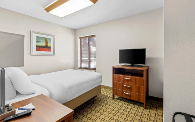 Clarion Inn Cranberry Township
