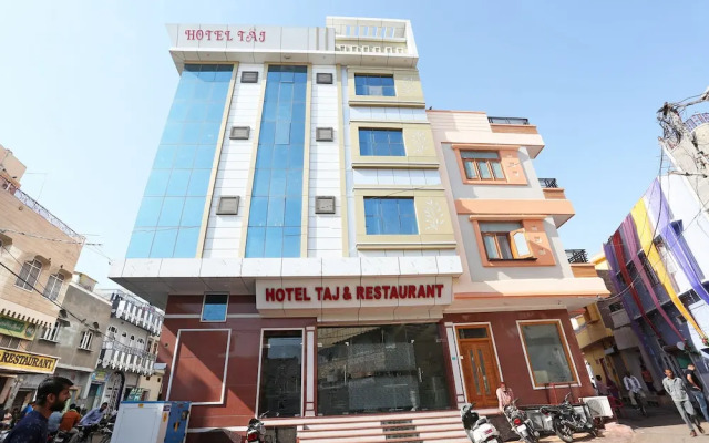 Oyo 23395 Hotel Taj & Restaurant