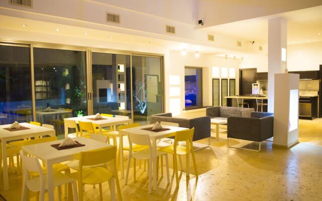 Sun And View Suites