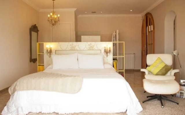 Montjuic Bed & Breakfast