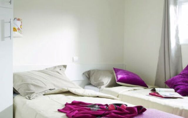 Holiday Home Le Mediterranée - AGL255