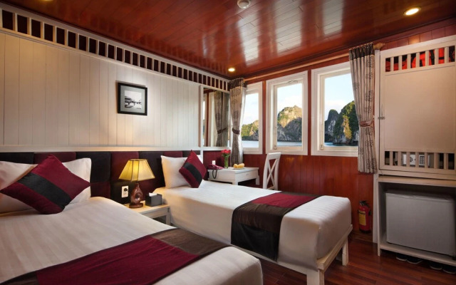 HaLong Canary Cruise