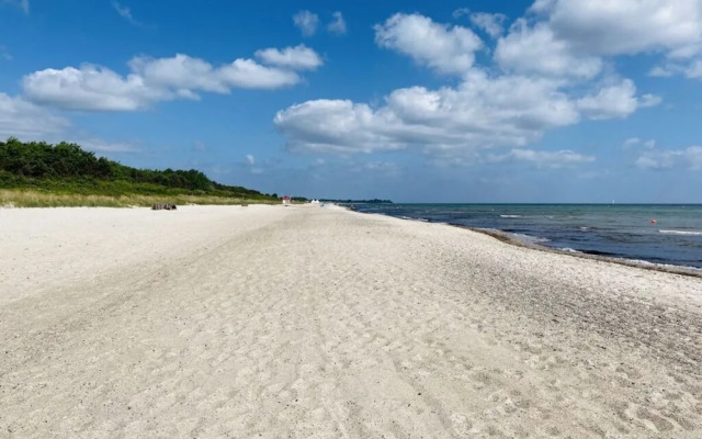 Holiday Apartment Beach54\"damp