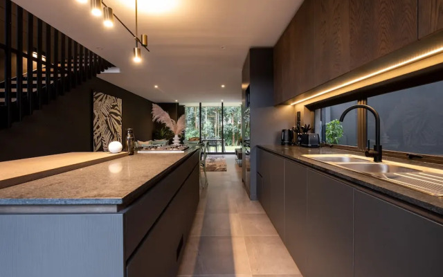 The Woods Luxury Homes - Elaleni Estate