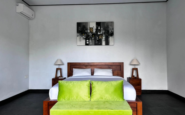 Ume Dukuh Home Sidemen – Guest Rooms – Sidemen