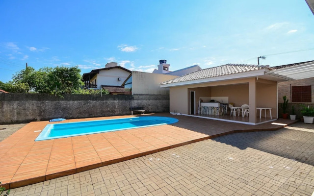 Casa com Piscina Morro das Pedras