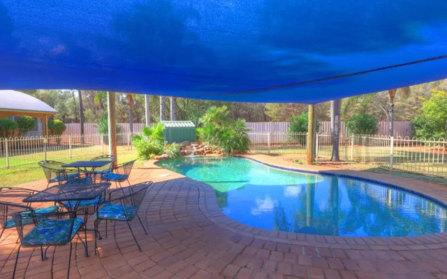 Mulga Country Motor Inn