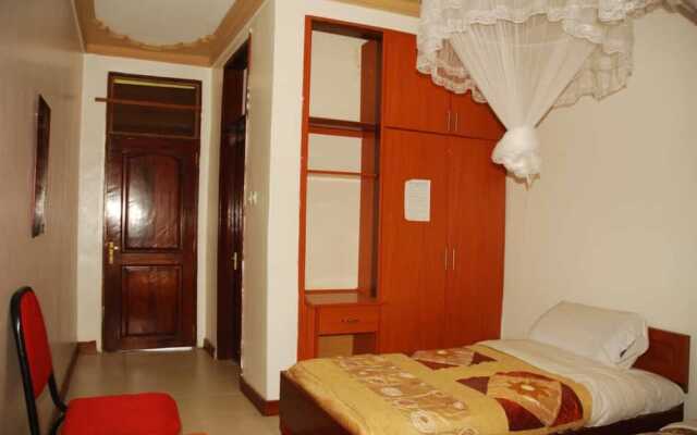 New Palm Royal Hotel