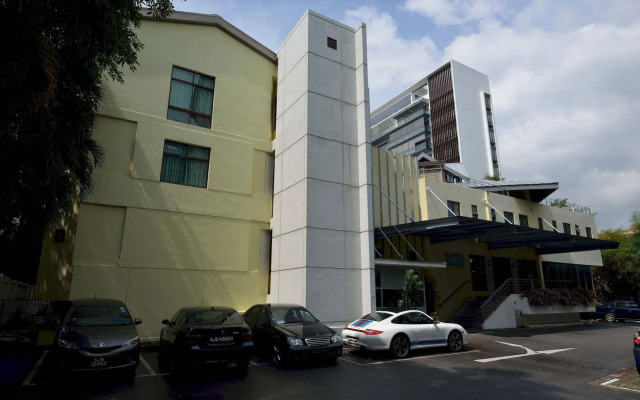 VIP Hotel (SG Clean Certified)