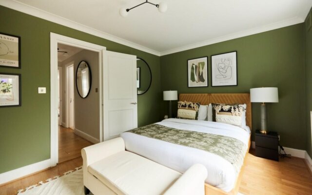 The Putney Getaway - Bewitching 1bdr Flat With Patio