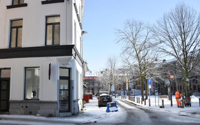 Light Modern Apartment in the Heart of Antwerp