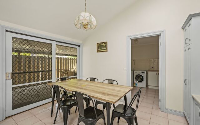 StayAU 4BR Spacious Nature Retreat