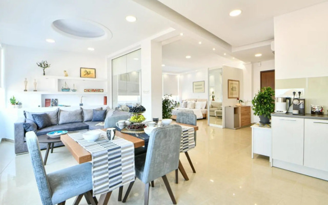 Aeolis Suites
