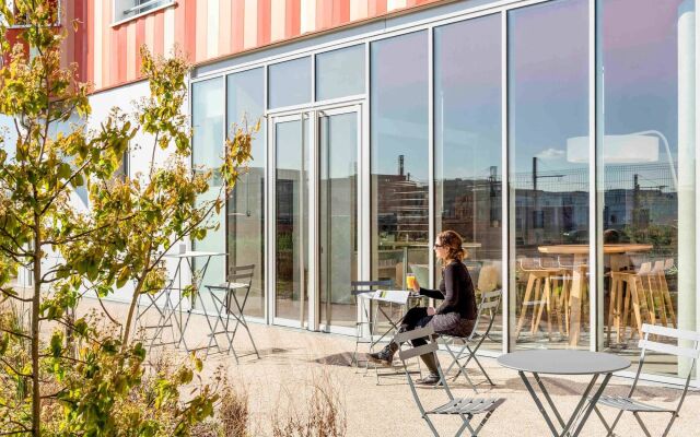 Aparthotel Adagio Access Paris Massy Gare TGV