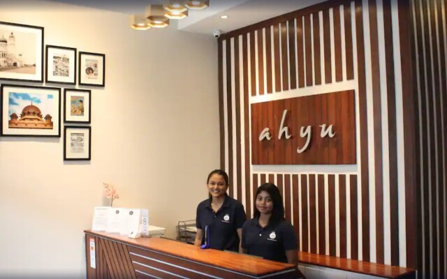 Ahyu Hotel