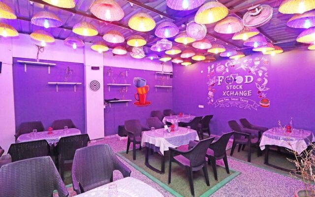OYO 29423 03 Townhouse Inn