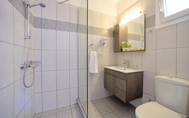 Palapart Gikas Suites And Studios