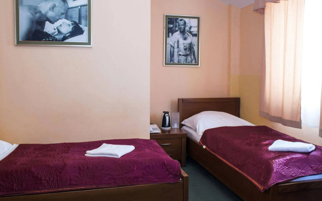 Film Hotel