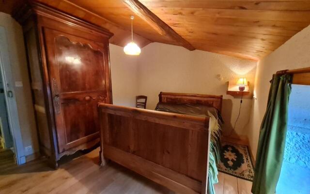 Gîte Benet, 5 pièces, 8 personnes - FR-1-426-146