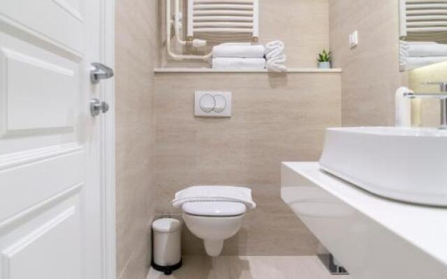 Lanterna Rooms City Center