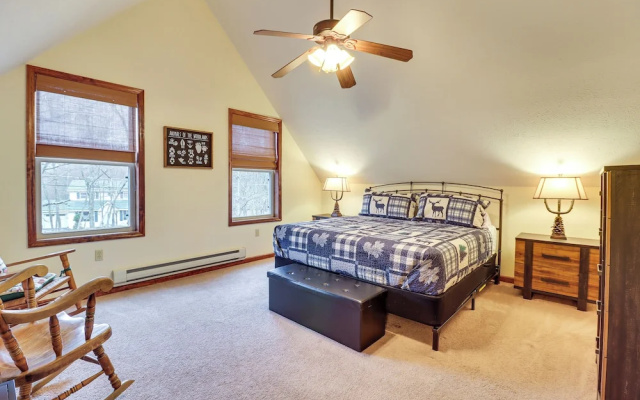 Serene Poconos Cabin w/ Hot Tub & Beach Access!