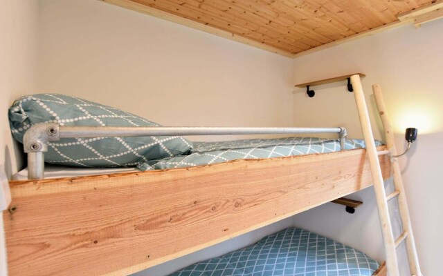 Tasteful Chalet With Veranda in the Veluwe