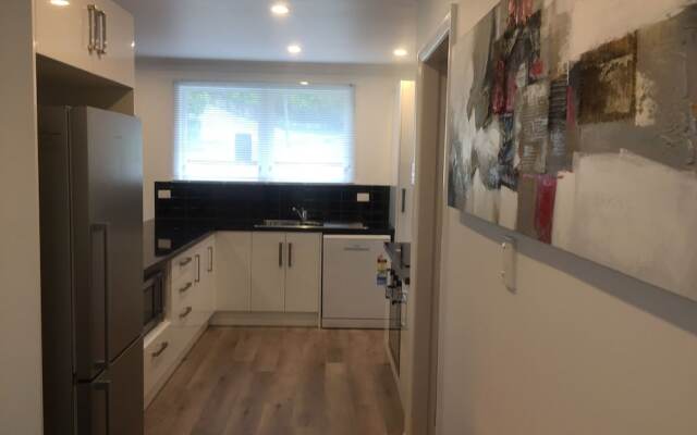 3 & 4 Bedroom Houses in Seaview Crescent