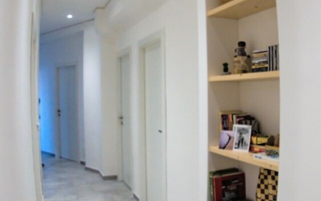 Be Central Guesthouse