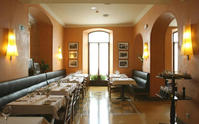 Bremon Boutique Hotel by Duquessa Hotels Collection