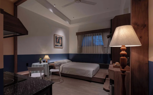 The Lamp Boutique House