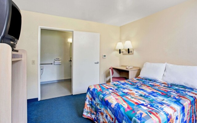Knights Inn Jacksonville North