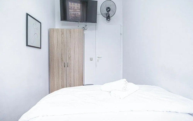 Cozy Room Shared Apt Millennium Tower