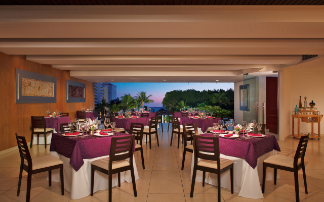 Wyndham Alltra Vallarta, All-Inclusive Resort