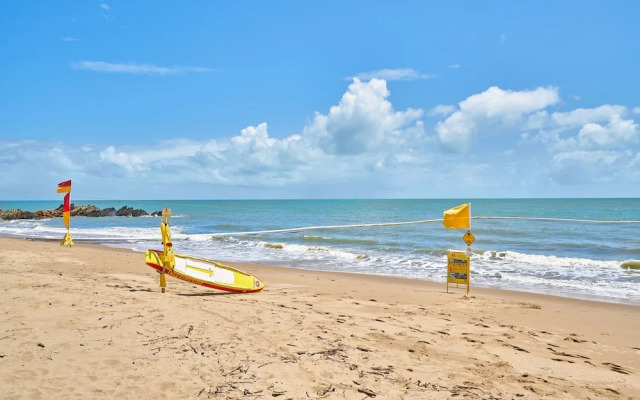 Peponi 4 - Beachfront Apartment