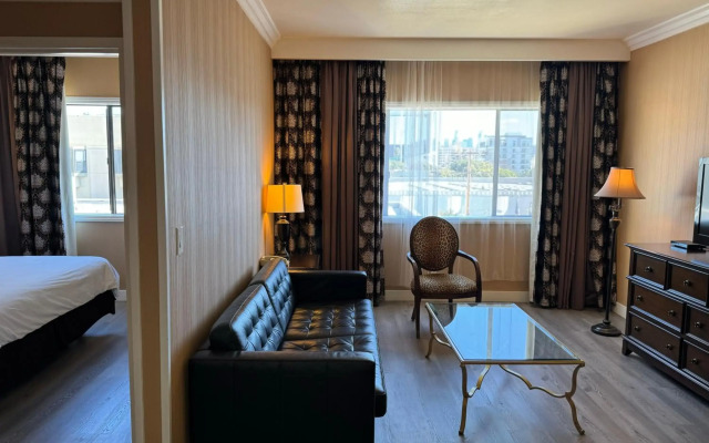 Garden Suite Hotel