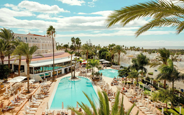 Sunprime Atlantic View Suite & Spa