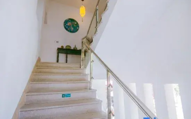 Nahai Villa Garden Hostel