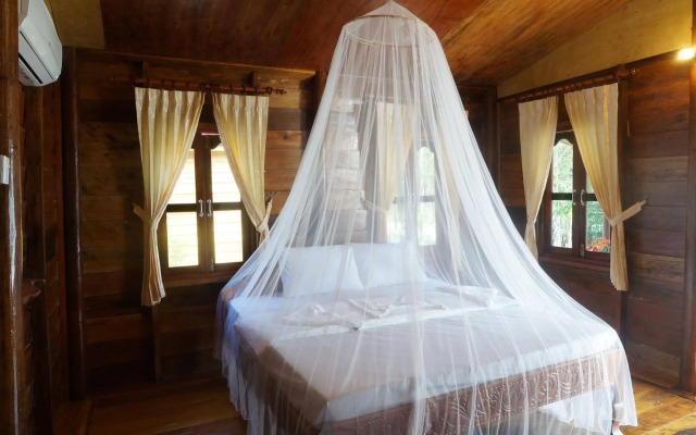 Romdoul Koh Rong Island Resort