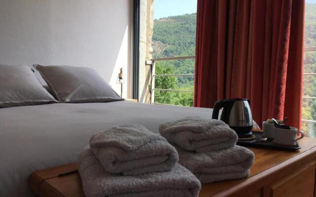 Gîte & Chambres dhôtes Mas La Tardosse