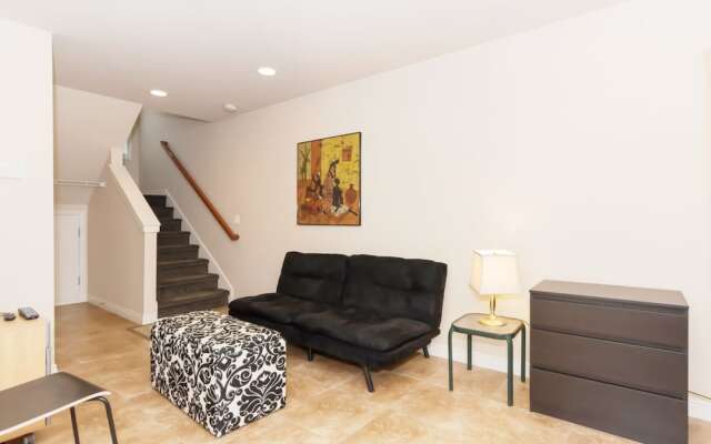 Modern Townhome in Heart of Seattle/capital Hill!