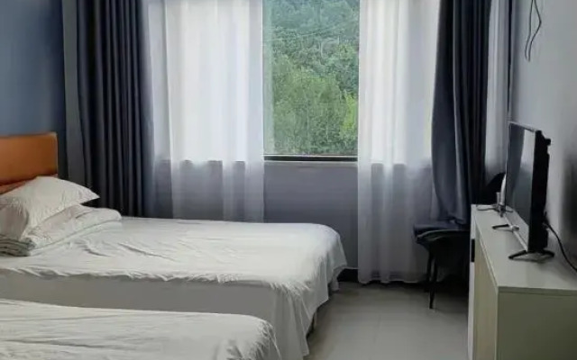 Neixiang Yuexiang Hotel