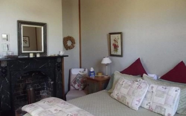 Mcintosh Cottages – Guest Rooms – Strahan