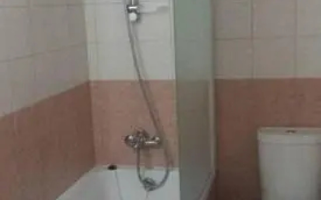 Marina Apartments 211