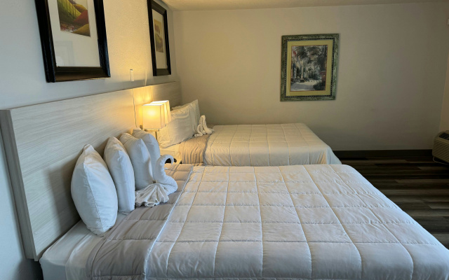Emerald Shores Resort