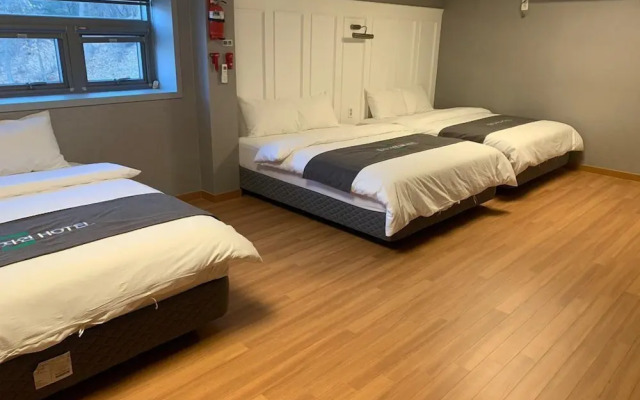 Moonkang S Spa Hotel