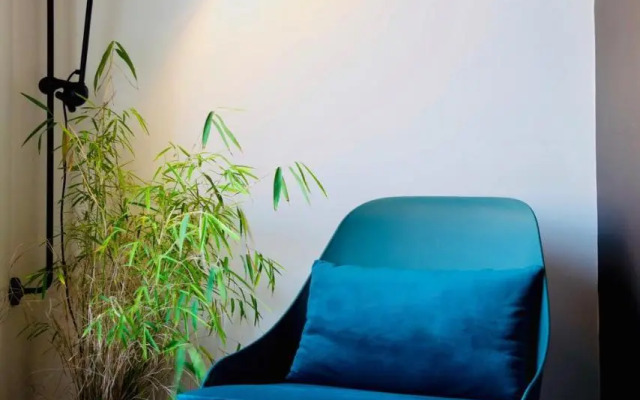Lotus Gogh Apartment