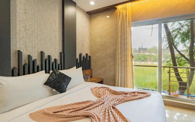Alaya Stays - Imperial Mystara 5BHK near Khandala Hills