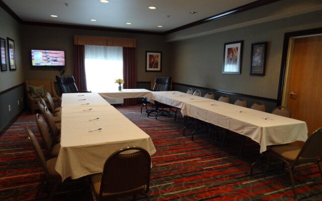 Holiday Inn Express Hotel & Suites Columbus-Groveport by IHG