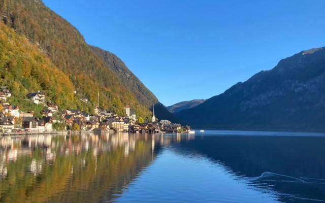 Hallstatt Lakeside Top 2